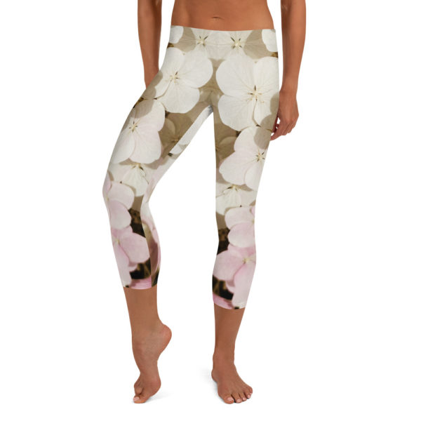 Floating Flower's - Capri Leggings