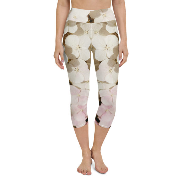 Floating Flower's - Yoga Capri Leggings