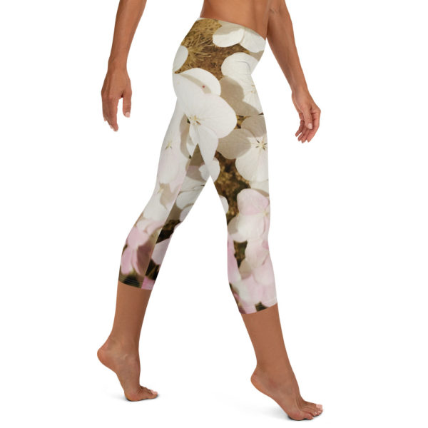 Floating Flower's - Capri Leggings - Image 4