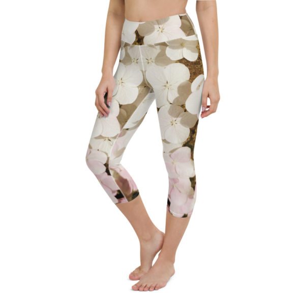 Floating Flower's - Yoga Capri Leggings - Image 3